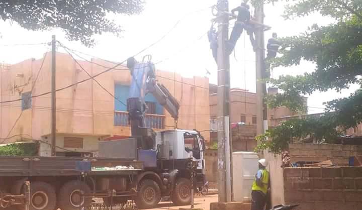 La coupure d’électricité en rajoute a la crise : A quand la fin du calvaire des populations Bamakoises ?
