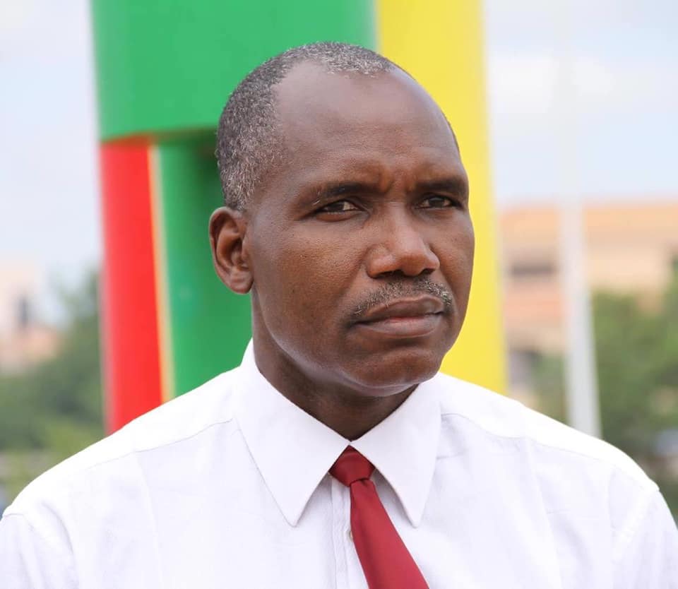 Crise au sein du M5-RFP : Six membres suspendus du comité stratégique du mouvement dont l’ex- ministre Konimba Sidibé